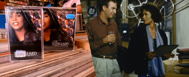 Cassettes de The Bodyguard y Whitney Houston junto a Kevin Costner en la película